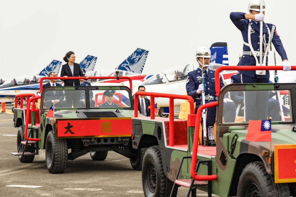 空軍飛行訓練指揮部成立 總統：建立空防堅實屏障