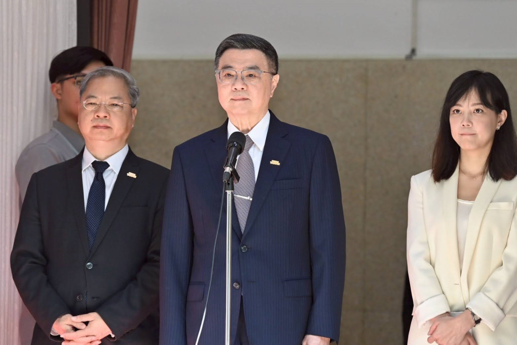 行政院長卓榮泰接受媒體聯訪(行政院提供)