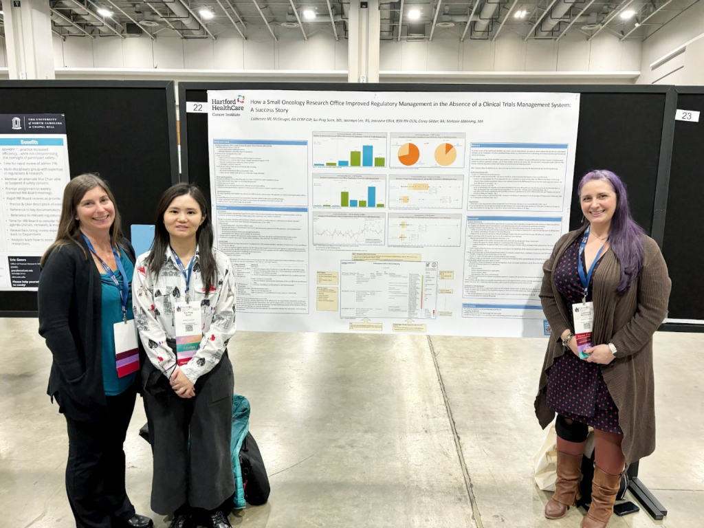 美國康乃狄克州Hartford HealthCare（HHC）任職的資深臨床資訊分析師孫瑞萍（左2）。(孫瑞萍提供)