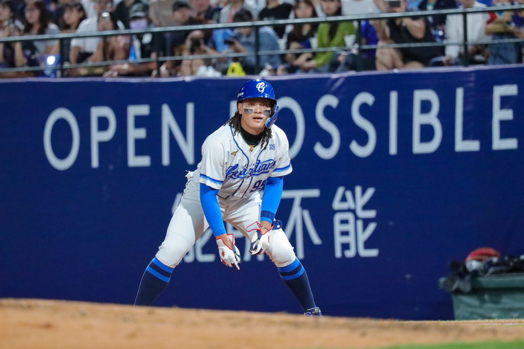 富邦悍將球員張育成。(記者景義婷攝)