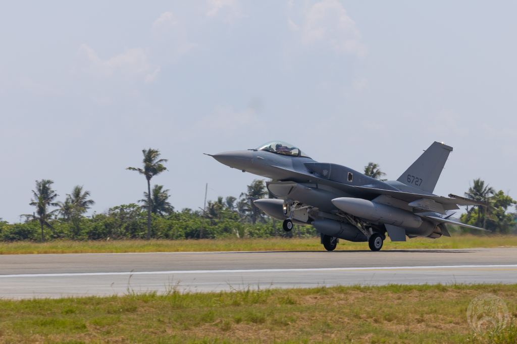 F-16V（blk70）戰機抵達臺東志航基地(記者藍冠庭攝)