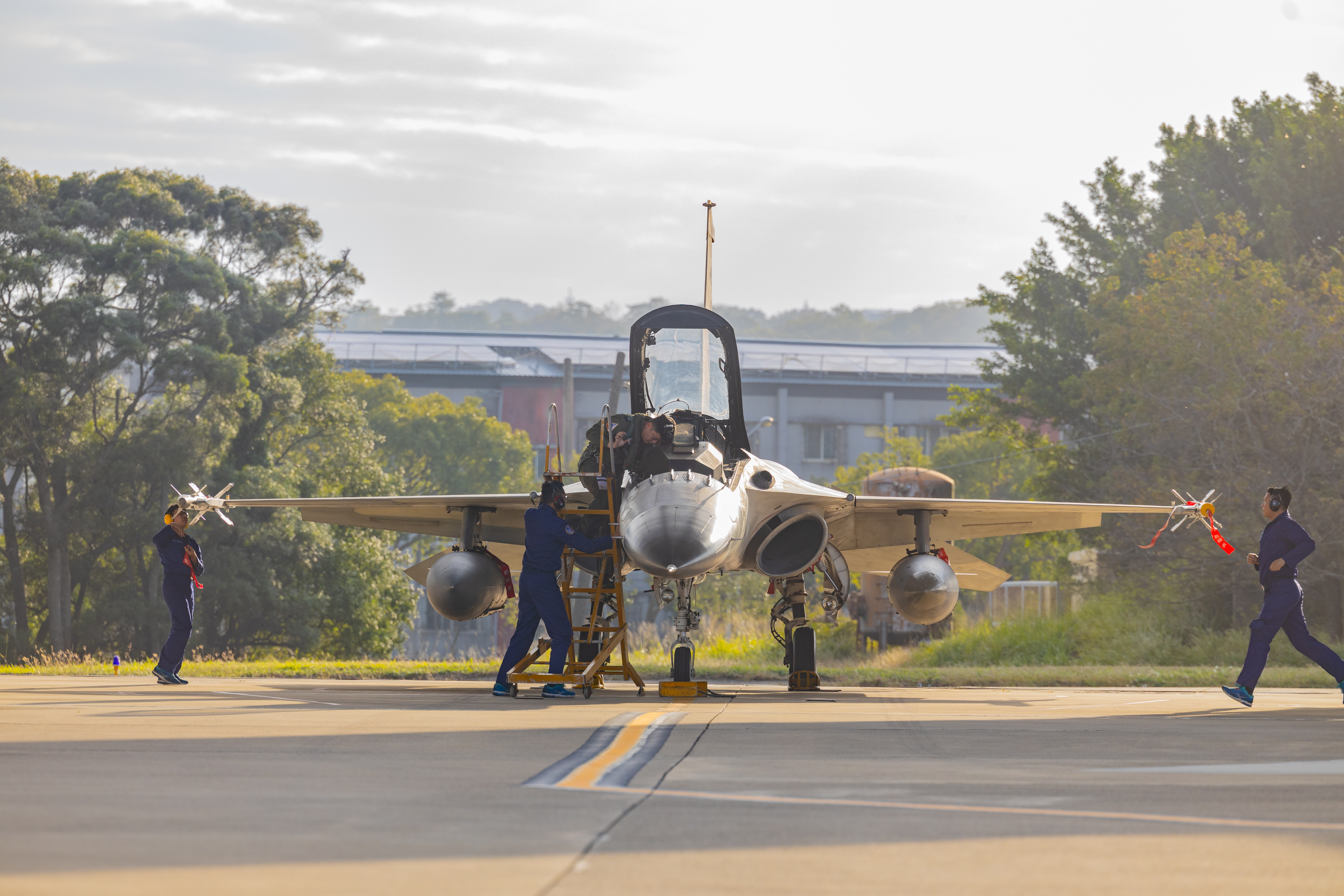 IDF經國號戰機實施緊急升空