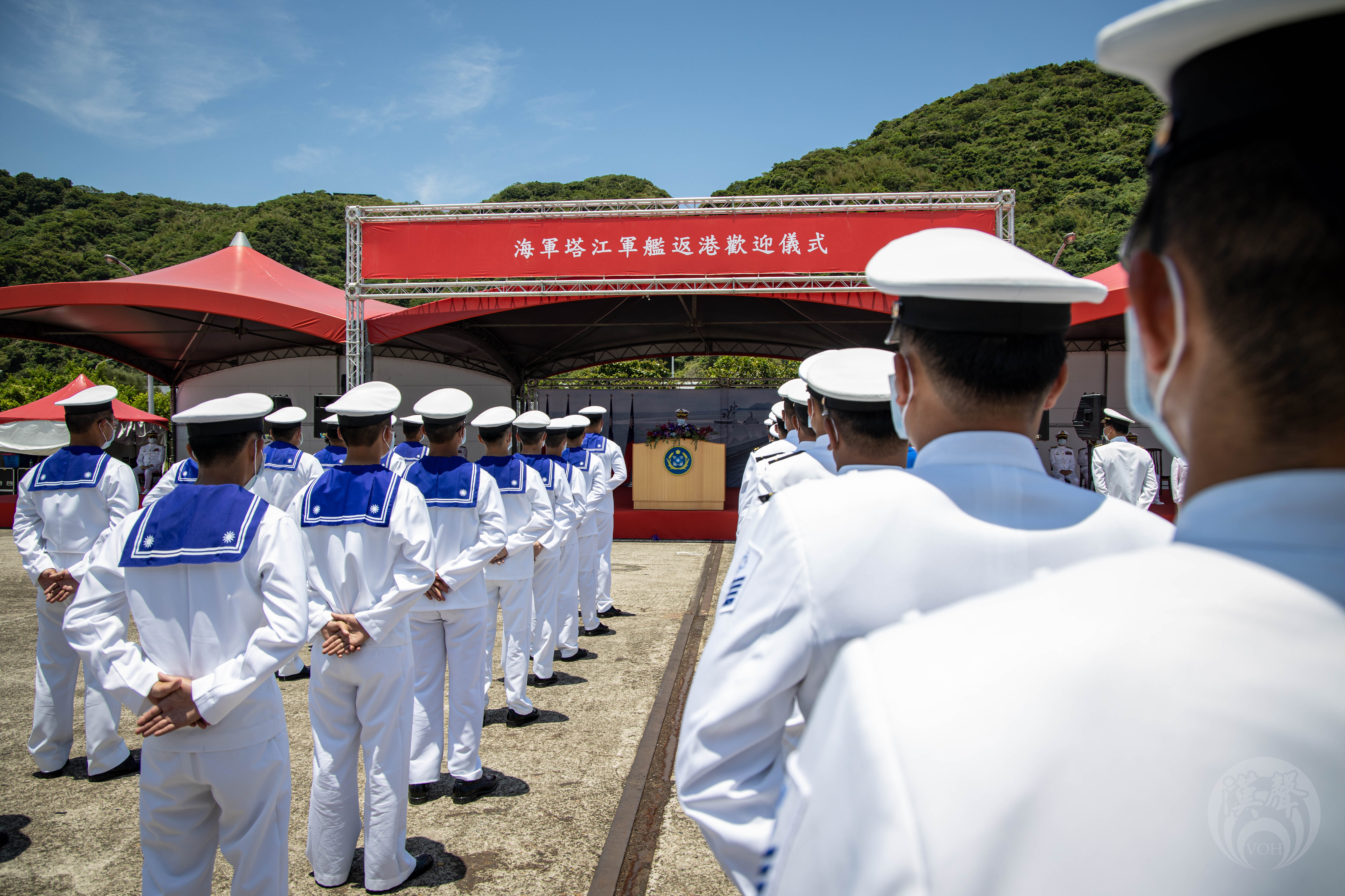 「塔江軍艦」官兵完成返港儀式，正式成為海軍新戰力。