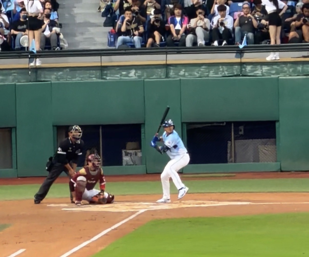 林哲瑄一局上場打擊。