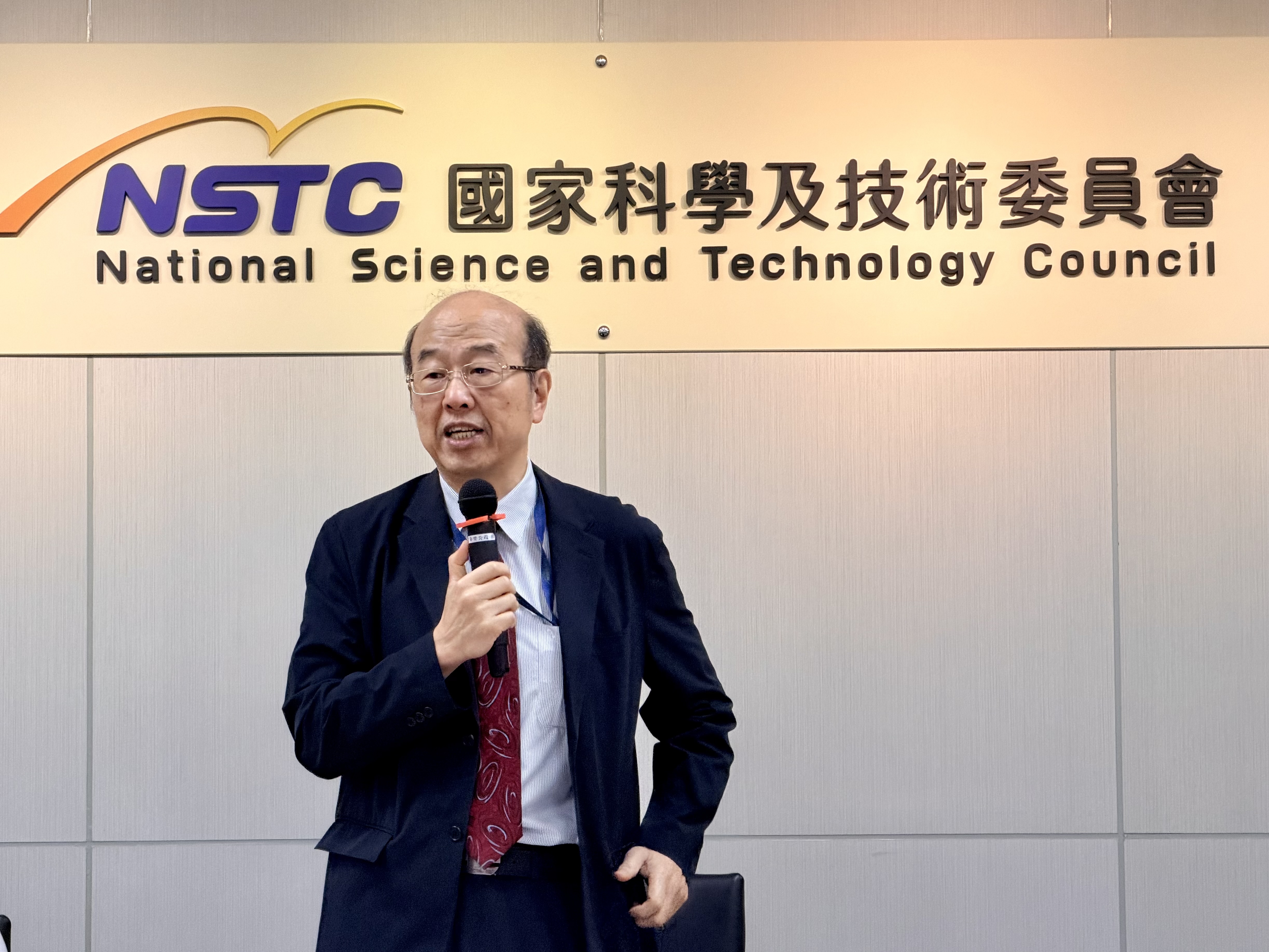 生命科學研究發展處處長楊台鴻。