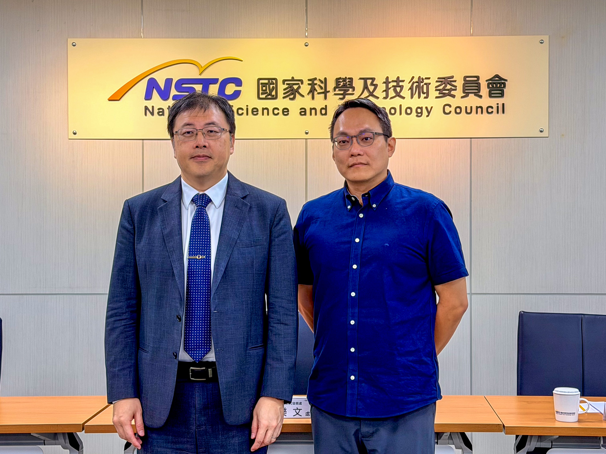 國科會工程處洪樂文處長、 國立成功大學航空太空工程學系李約亨特聘教授。