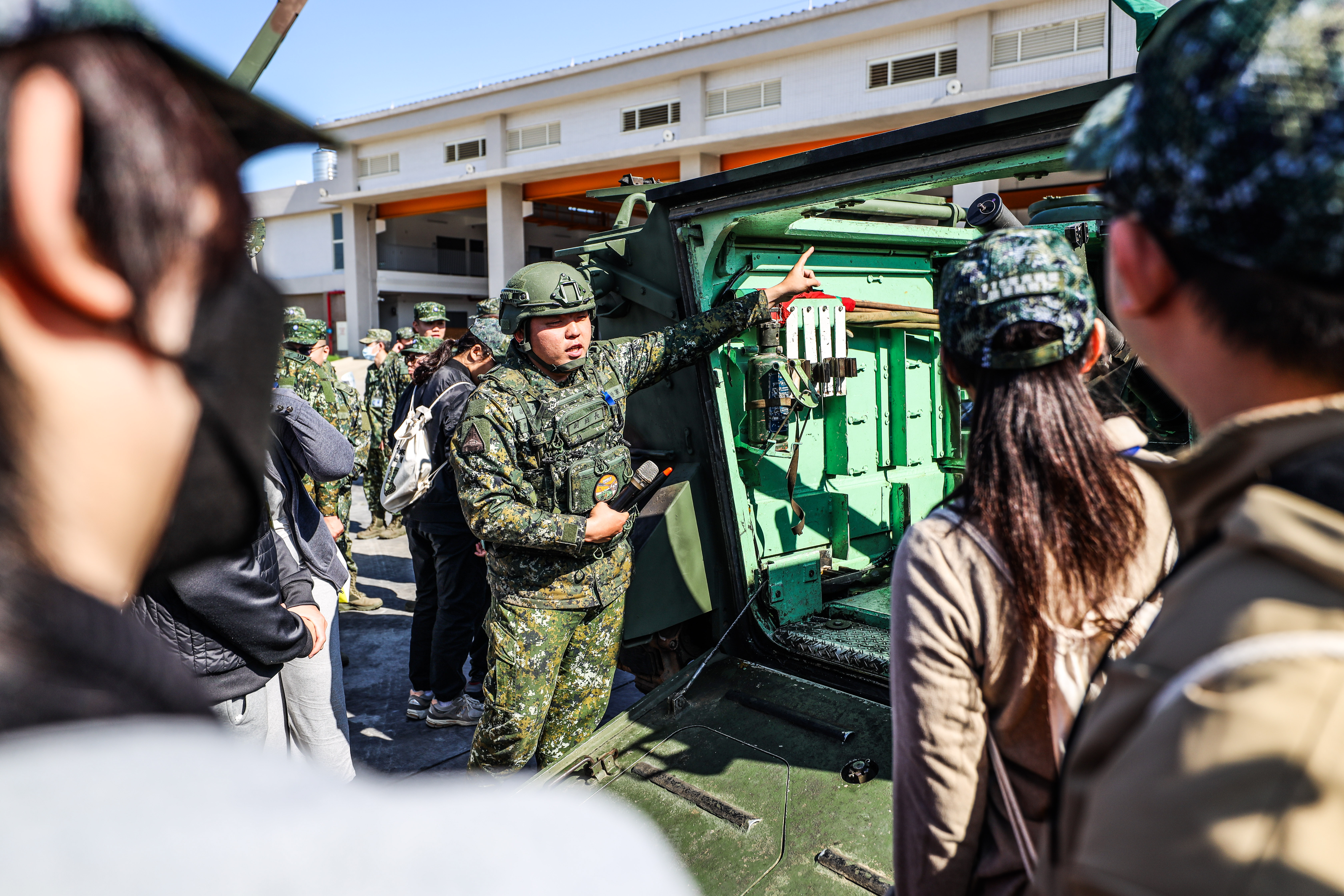 國造CM23迫砲車介紹