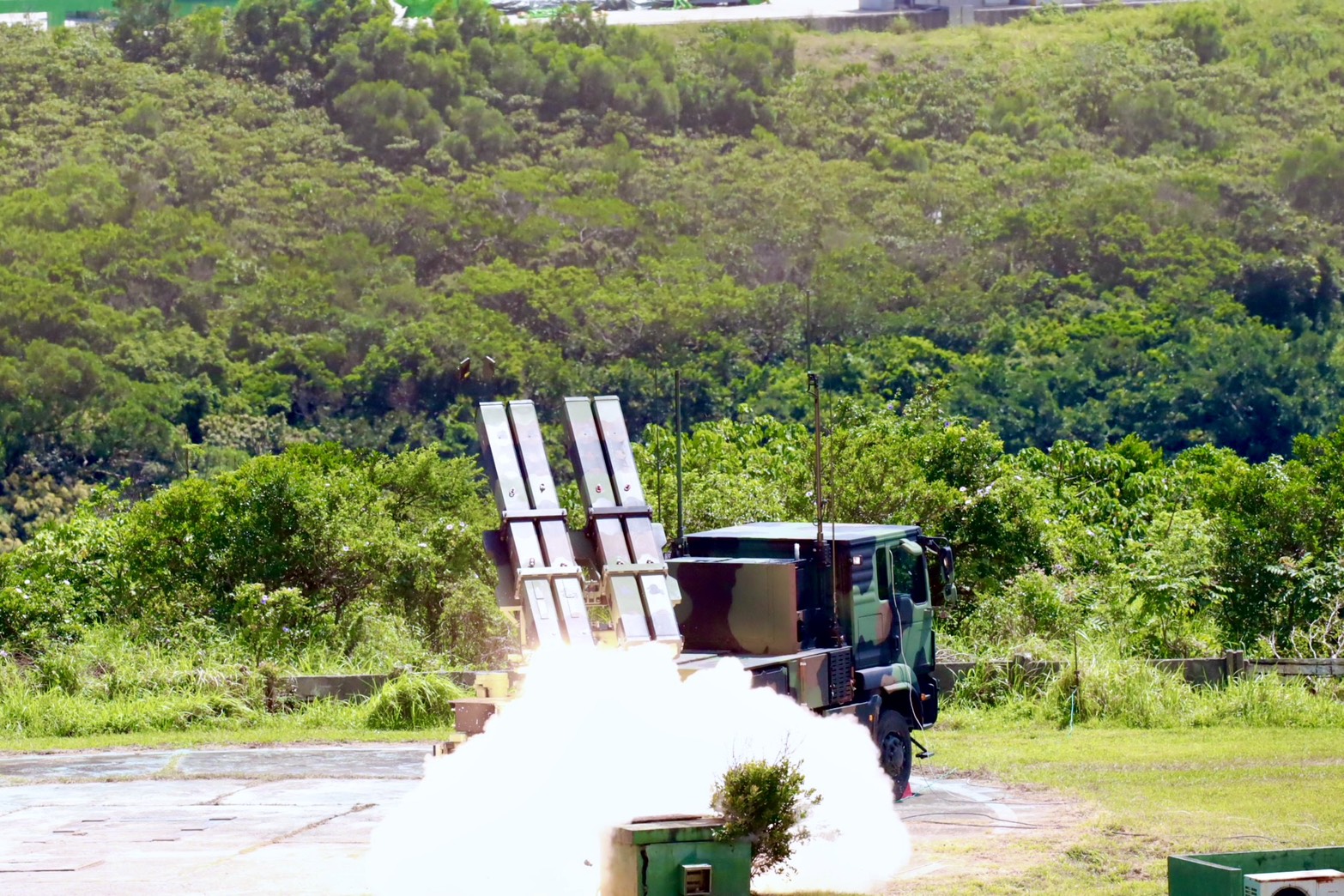 「陸射劍二飛彈系統」實彈射擊任務