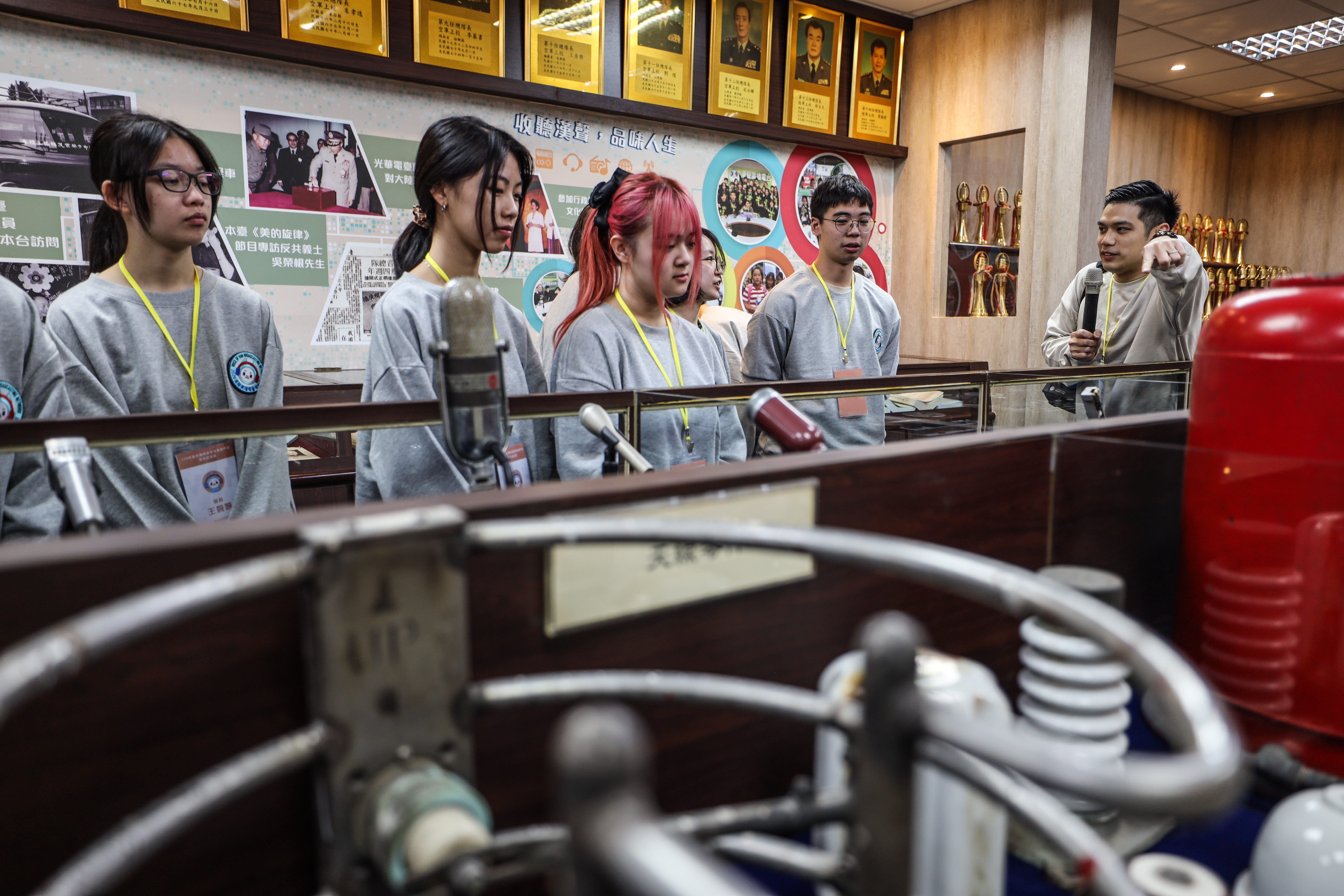 學員參觀隊史館